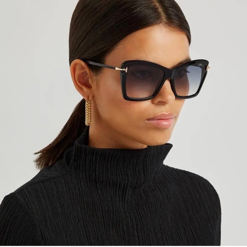 - Brand New Tom Ford Leah Ft0849/S 01b Black Women Sunglasses